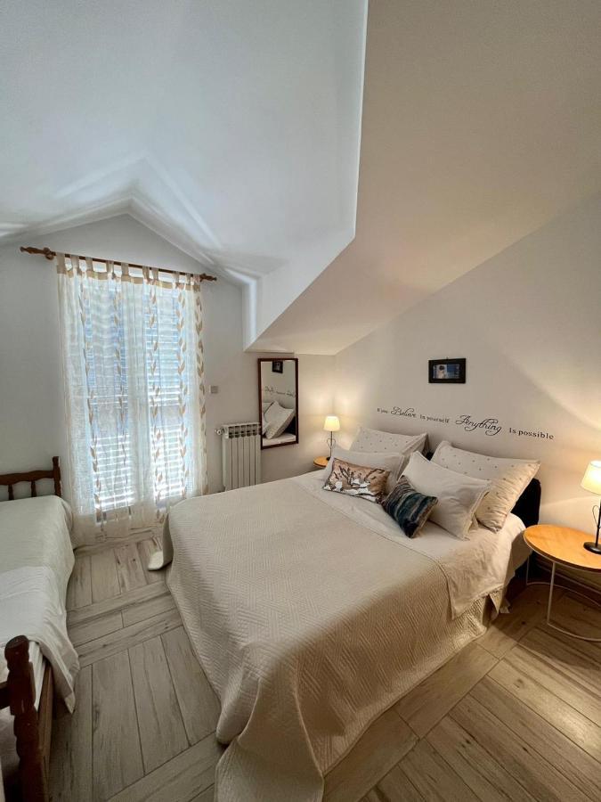 젤사 Gorana Apartman With Swimming Pool 아파트 외부 사진
